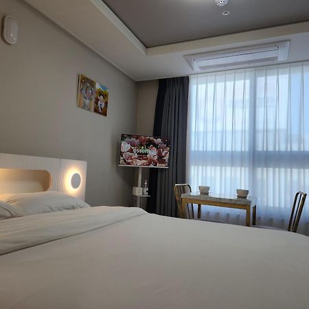 Daegu Star B&B Dsr Hotel Lily Guestroom Kültér fotó