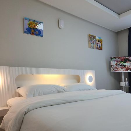 Daegu Star B&B Dsr Hotel Lily Guestroom Kültér fotó